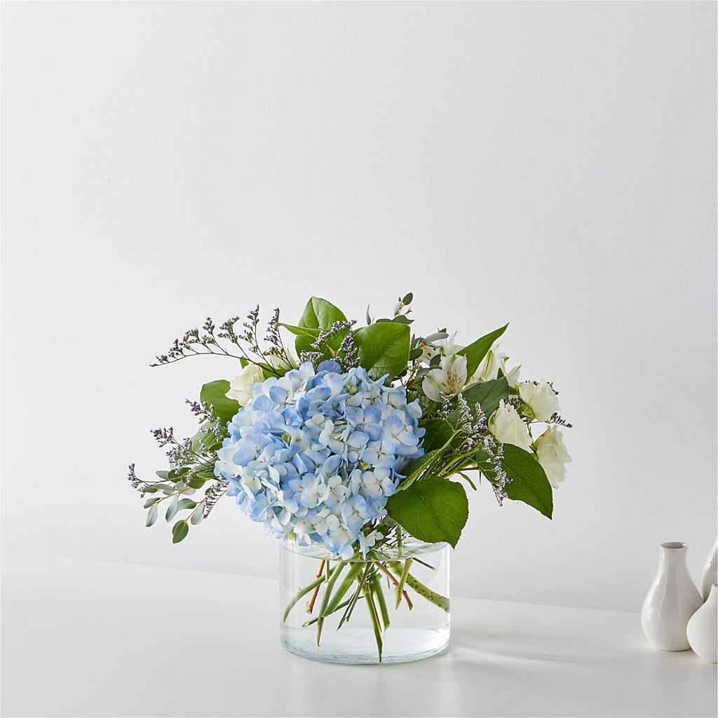 Coastal Blossom Bouquet – CASSIDY'S FLOWERS, Newmarket ON