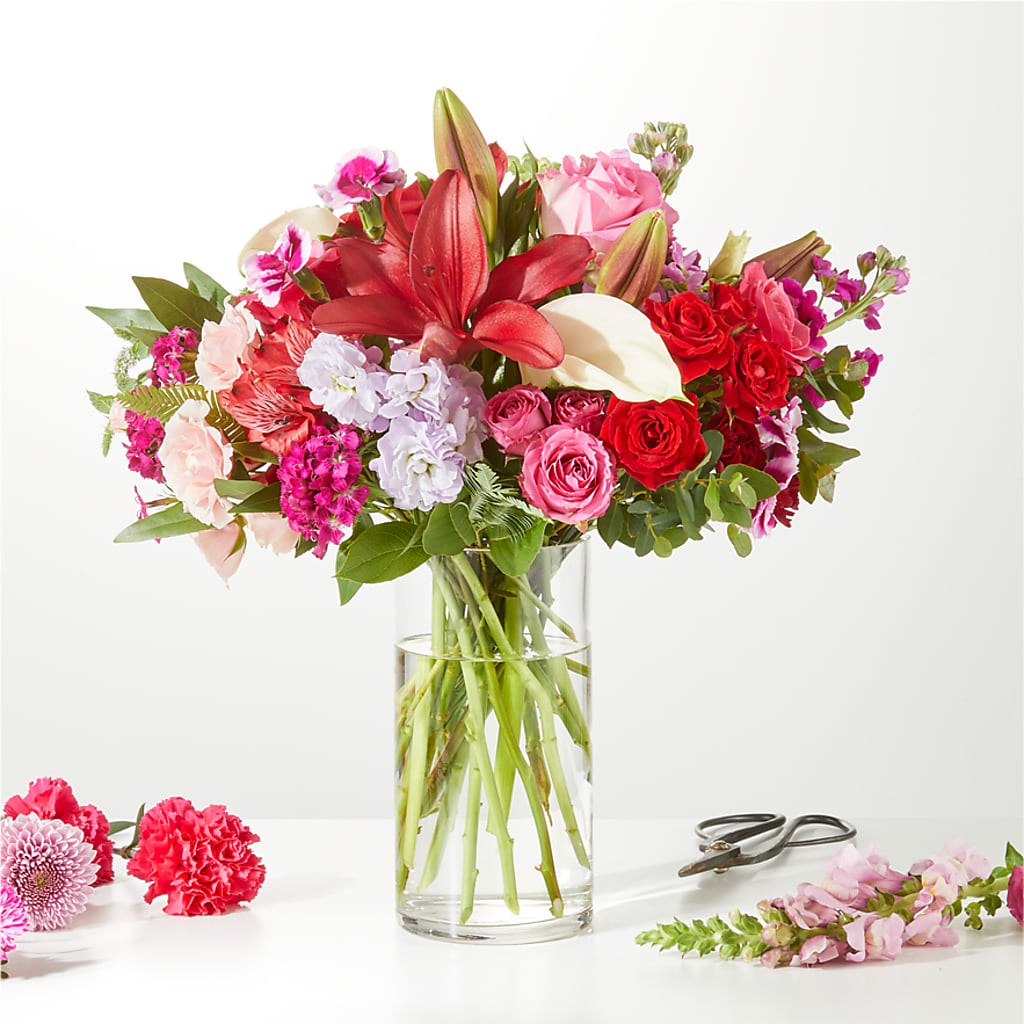 Swooning Over You - A Luxury Florist Original – CASSIDY'S FLOWERS, Newmarket ON