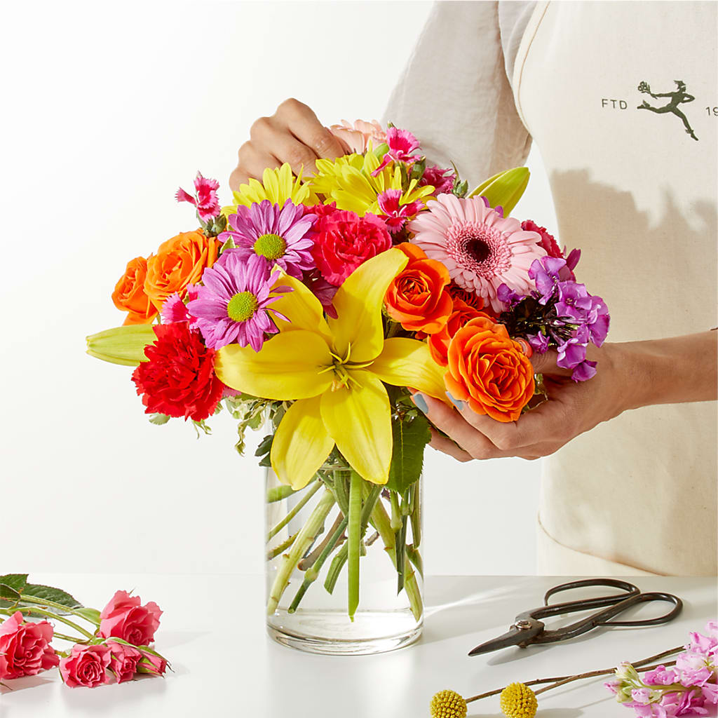 Cue the Confetti - A Florist Original – CASSIDY'S FLOWERS, Newmarket ON