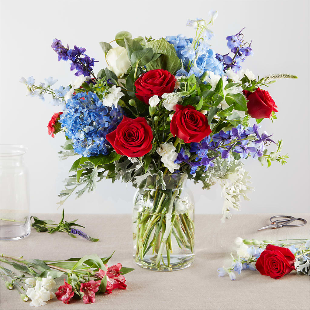 Star Spangled - A Florist Original – CASSIDY'S FLOWERS, Newmarket ON