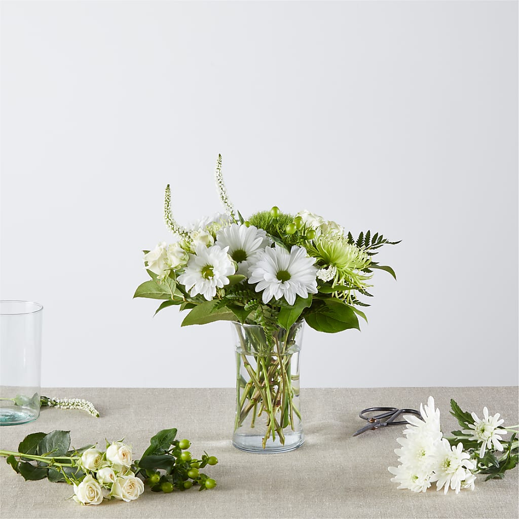 Irish Garden - A Florist Original – CASSIDY'S FLOWERS, Newmarket ON