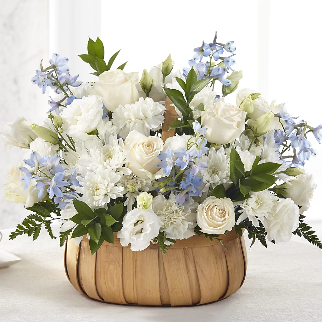 Sincerely Heartfelt Basket – CASSIDY'S FLOWERS, Newmarket ON