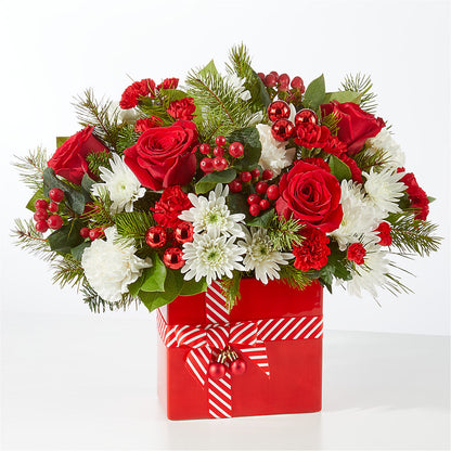 Presents Under the Tree Bouquet – CASSIDY'S FLOWERS, Newmarket ON
