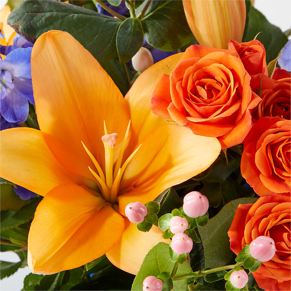 Radiant Citrus Bouquet – CASSIDY'S FLOWERS, Newmarket ON