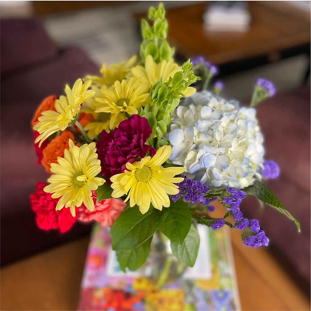 Summer Spectra - A Florist Original – CASSIDY'S FLOWERS, Newmarket ON