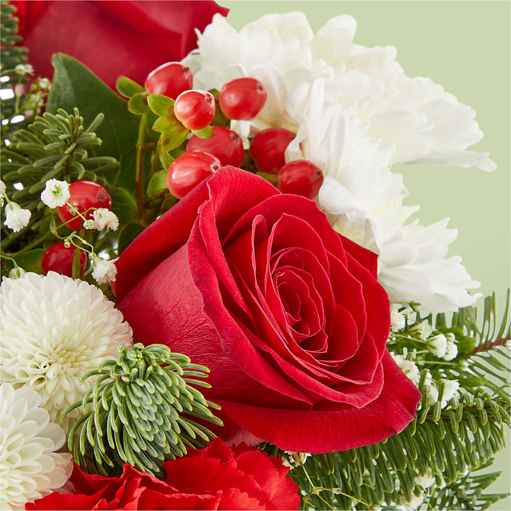 Chance of Flurries Bouquet – CASSIDY'S FLOWERS, Newmarket ON