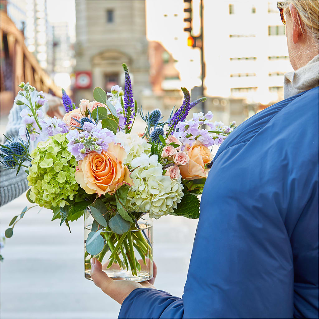 Porch Swing Bouquet – CASSIDY'S FLOWERS, Newmarket ON