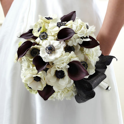 To Have and To Hold Bouquet – CASSIDY'S FLOWERS, Newmarket ON